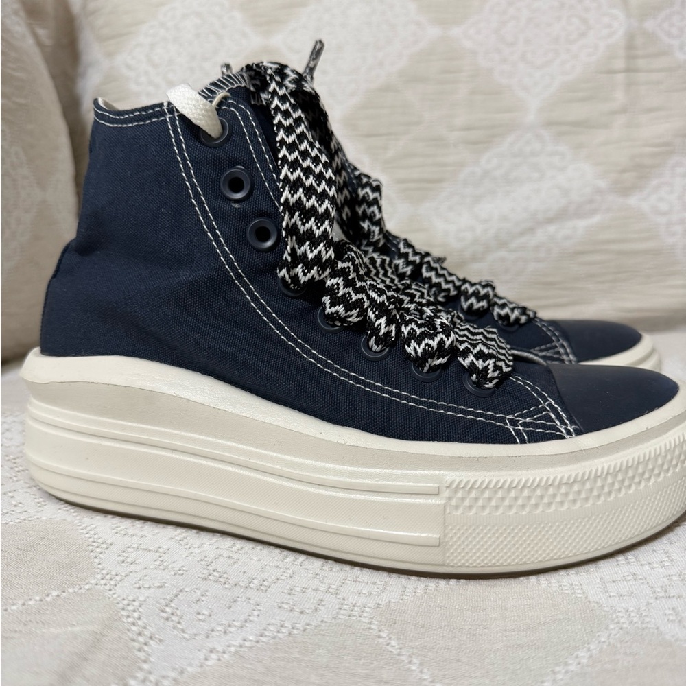 Chuck Taylor All Star Move Platform Women's High-Top Sneakers - Navy and White - Picture 6 of 16